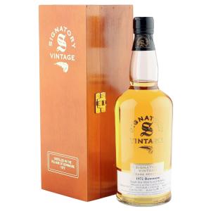 Bowmore 1972 30 Year Old Signatory Vintage 2002 Rare Reserve with Box