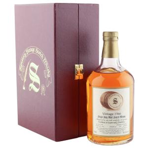 Laphroaig 1966 30 Year Old Signatory Vintage 1996 Bottling with Case Cask 559