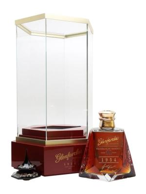 Glenfarclas 1954 62 Year Old Pagoda Ruby Reserve Gold Speyside Whisky