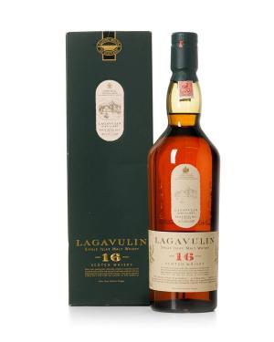 Lagavulin 16 Year Old White Horse Distillers Nineties Bottling with Box