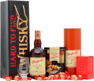 Glenfarclas 17 year old Highland Single Malt Scotch Whisky 70cl 43 ABV Fudge Gift Set